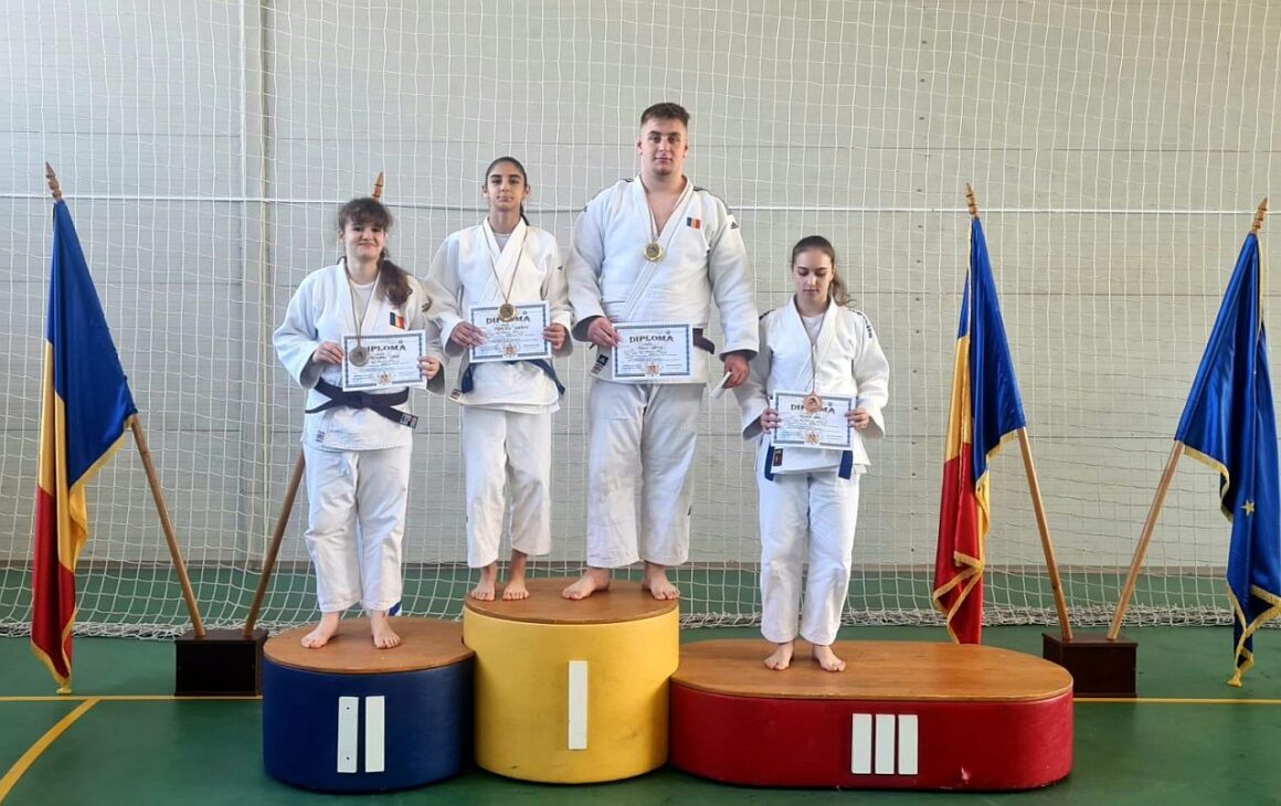 Judoka de la CSM-CFR-CSŞ Ploieşti, 4 medalii obţinute la Campionatul Naţional Şcolar de Cadeţi!