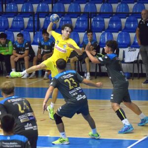 Debut de sezon cu 4 victorii şi o înfrângere pentru echipele de handbal juniori ale CSM Ploieşti!