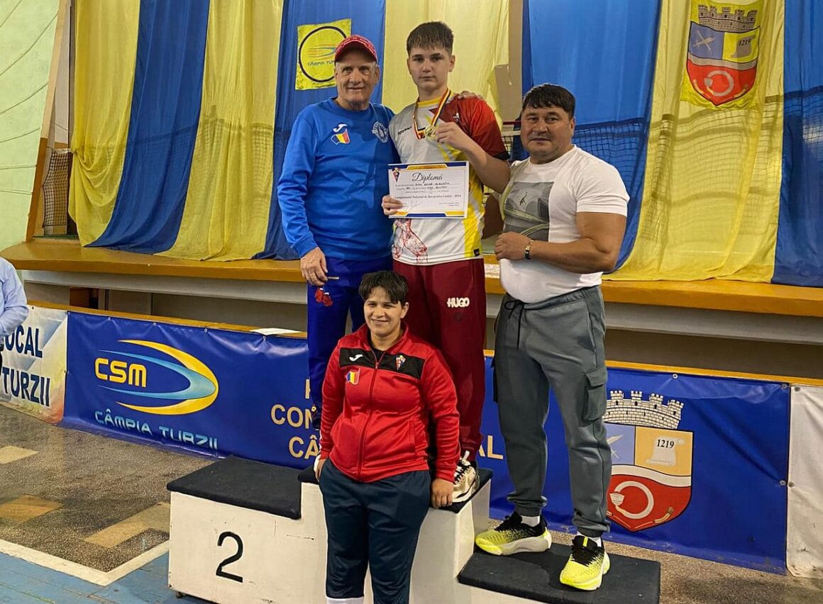 Boxerul Augustin Dinu, campion naţional de cadeţi al categoriei „70 kg”!