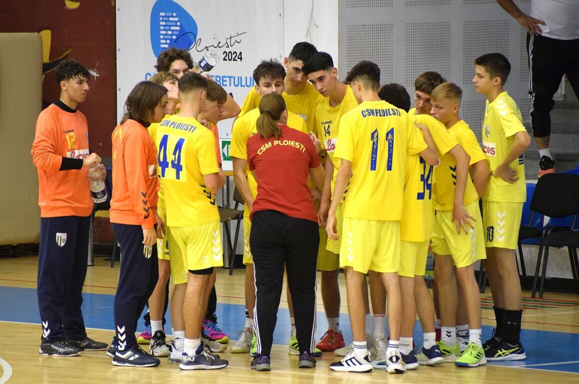 Echipa de handbal juniori 2, învinsă în derbiul Seriei B: 32-38 la ACS HC Buzău