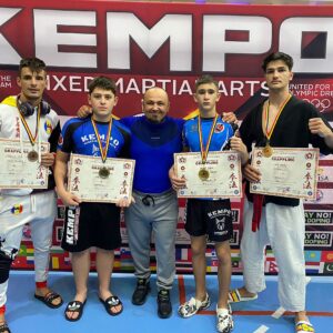 Kempo: 7 medalii de aur pentru sportivii de la CSM Ploieşti la Campionatul Naţional de Grappling!