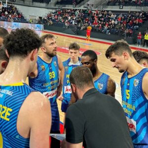 Oradea, misiune imposibilă! Înfrângere pentru CSM BBA Petrolul în fieful vicecampioanei: 66-82!