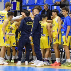 Înfrângere neaşteptată la „U16”: Stomart Iaşi – CSM BBA Petrolul Ploieşti 70-66