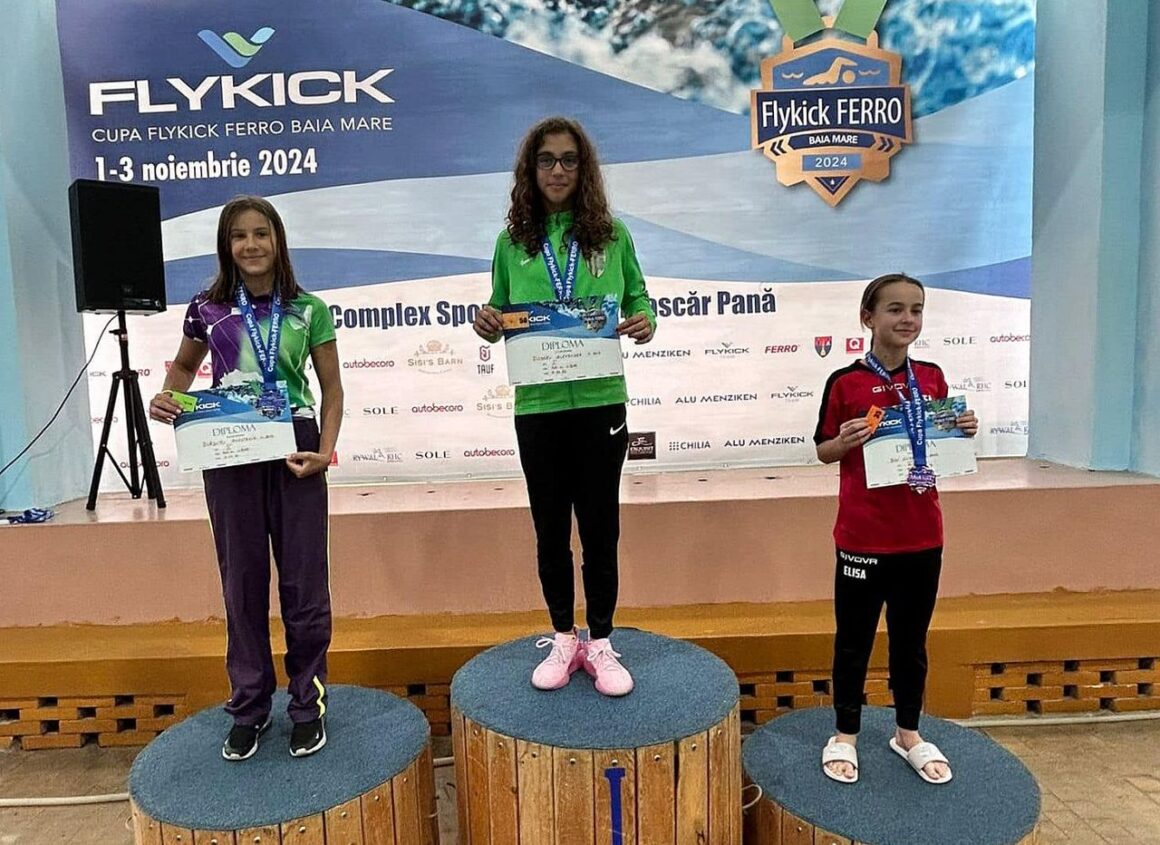 Înot: Alexandra Dosaru, 3 medalii obţinute la Cupa Flykick-Ferro, de la Baia Mare!