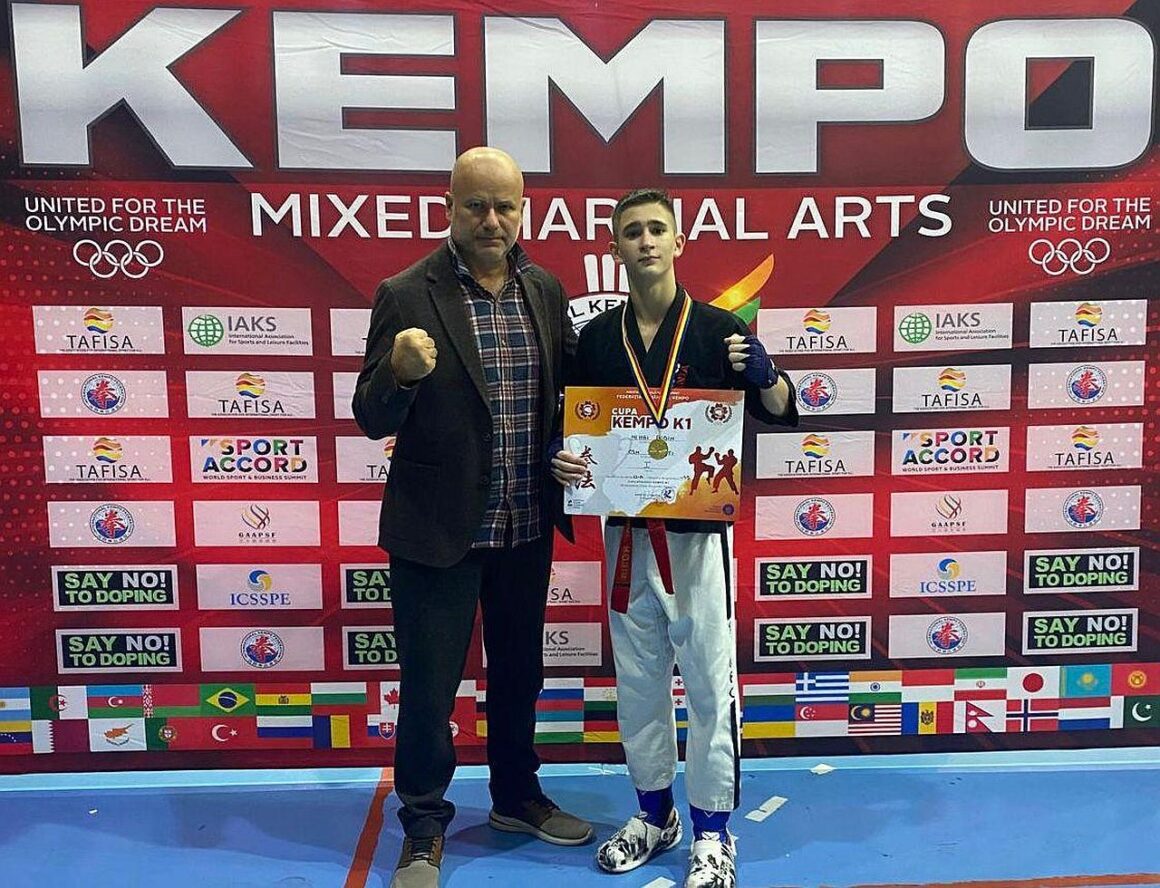 Aur şi bronz pentru sportivii de la CSM Ploieşti la Cupa României de Kempo – K1!