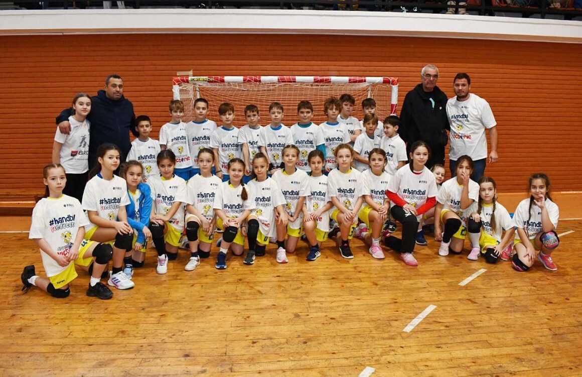 CSM Ploieşti, prezentă cu două echipe la Festivalul Naţional de Baby Handball, de la Plopeni!