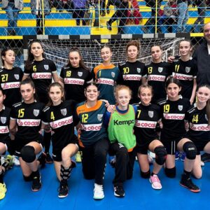 Echipa de handbal junioare 3 încheie anul fără greşeală: 11 meciuri, 11 victorii!