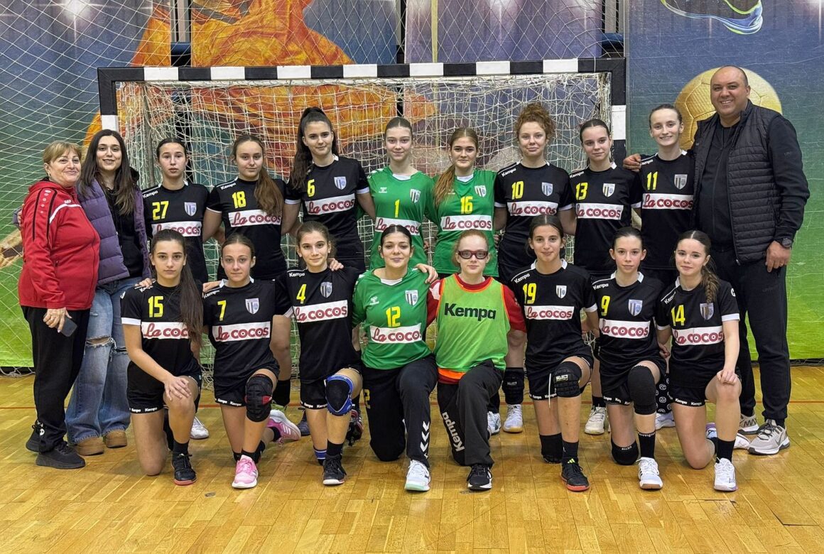 Debut de an cu o nouă victorie clară pentru echipa de handbal junioare 3 a CSM Ploieşti!