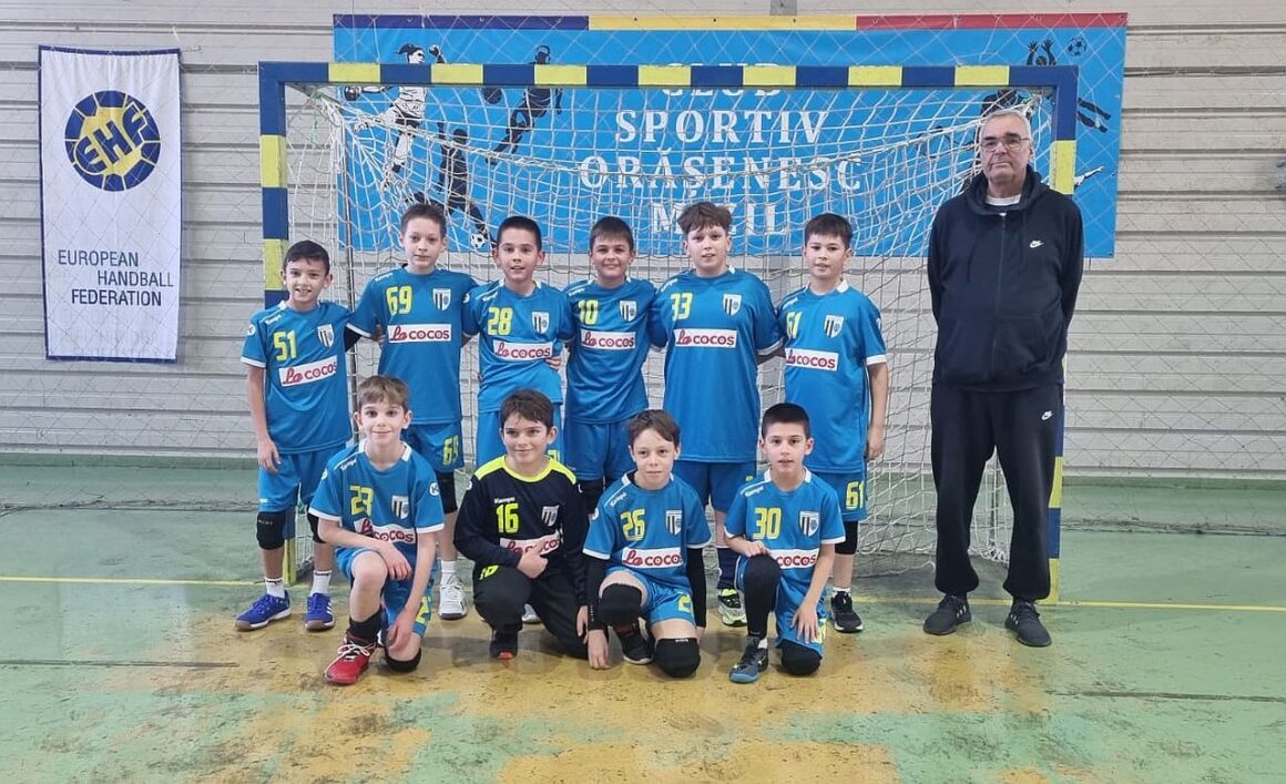 Echipele de handbal juniori 4, o victorie şi un eşec la primele meciuri din 2025!