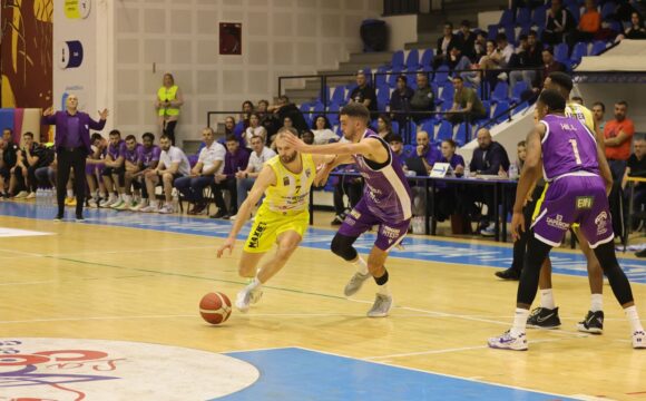 Mai buni, mai omogeni, mai precişi: CSM BBA Petrolul Ploieşti – FC Argeş Piteşti 67-86