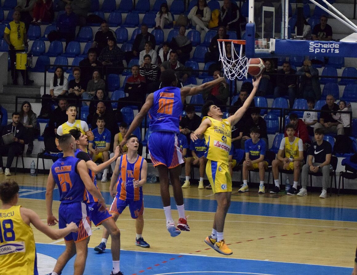 Victorie cu ceva emoţii la „U18”: CSM CSŞ BBA Petrolul Ploieşti – Leii Bucureşti 74-66!