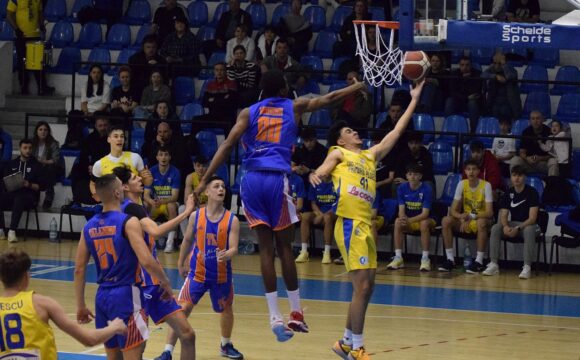 Victorie cu ceva emoţii la „U18”: CSM CSŞ BBA Petrolul Ploieşti – Leii Bucureşti 74-66!