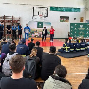 Vizită la Liceul Tehnologic Energetic „Elie Radu” pentru baschetbaliştii de la CSM BBA Petrolul Ploieşti!