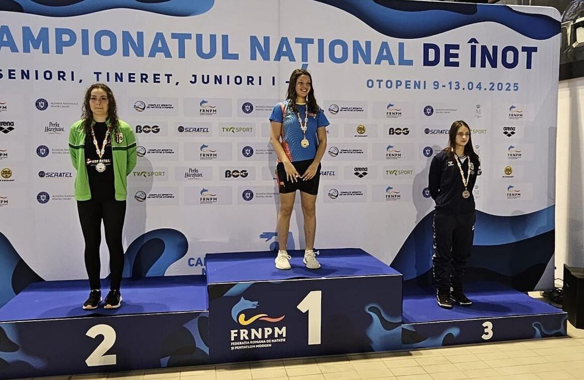 Înot: Erika Forţu, vicecampioană naţională de junioare 1 în proba de 1500 metri liber!